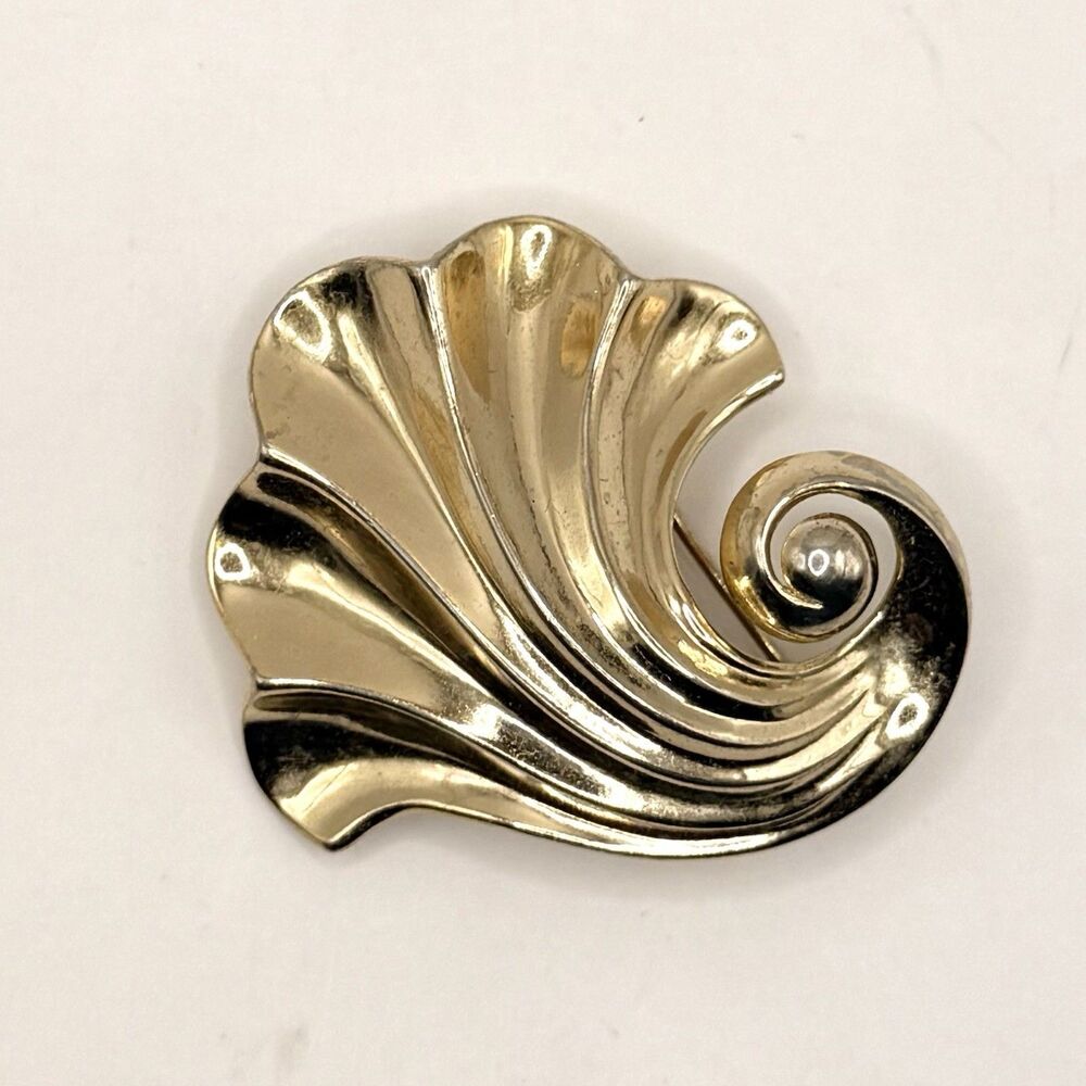 Vintage Crown Trifari Alfred Philippe Swirl Shell Brooch Pin MCM Pat No 137545